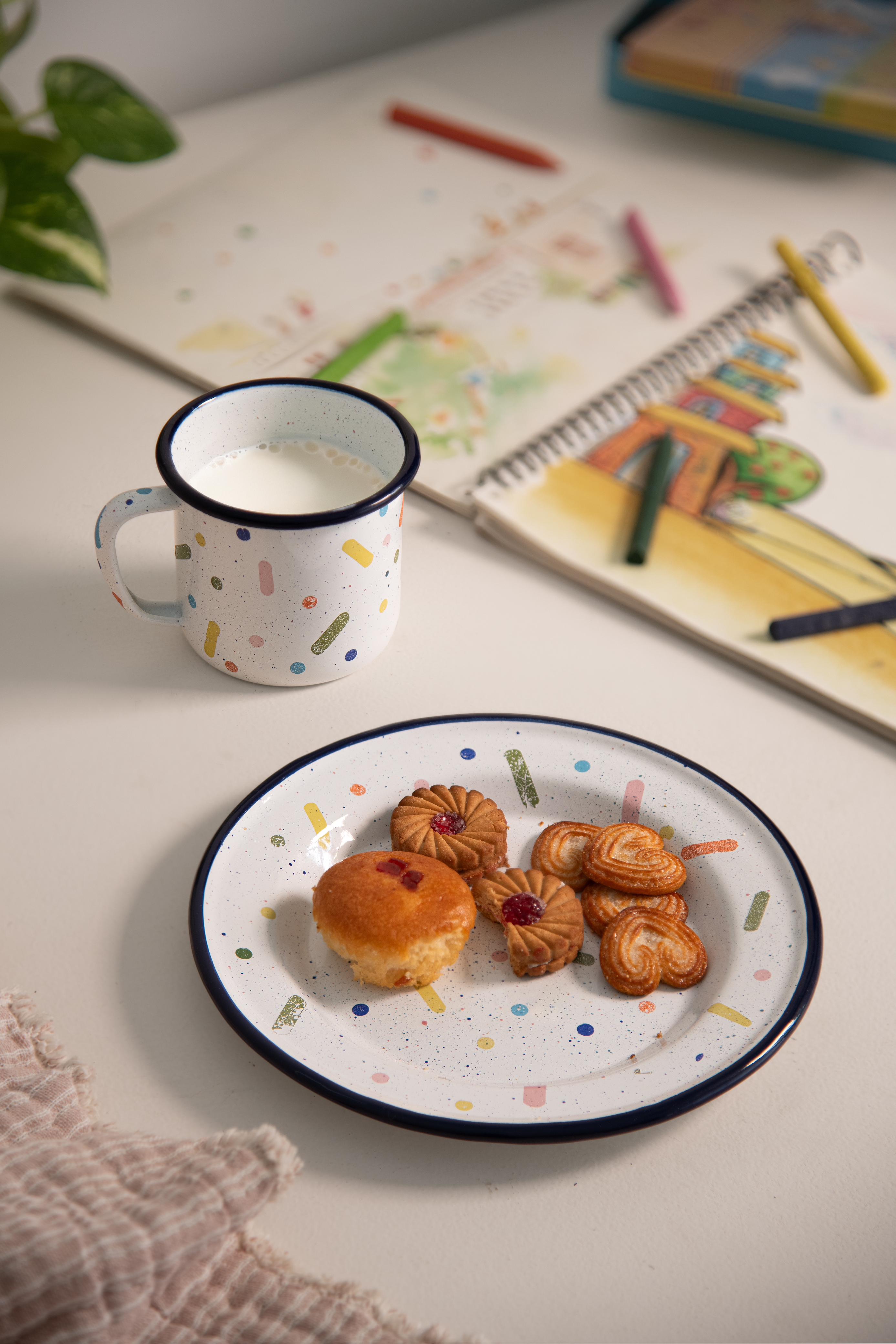 TERRAZZO ENAMEL MUGS AND PLATES SET IN A GIFT BOX