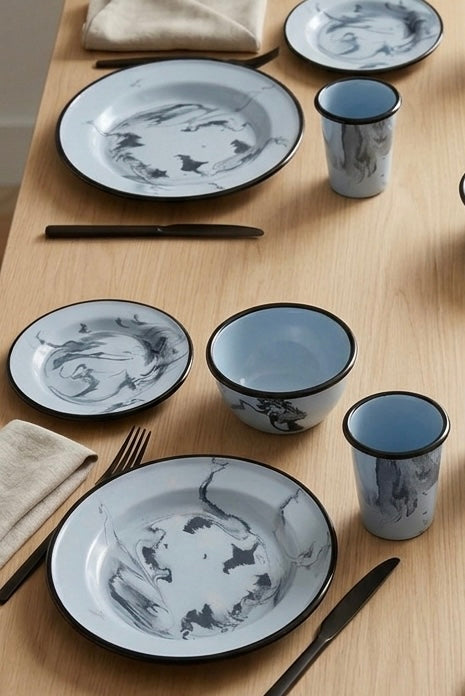 18 Piece Swirl Enamel Dinner Set for 6 | Dinner Plates, Side Plates & Bowls